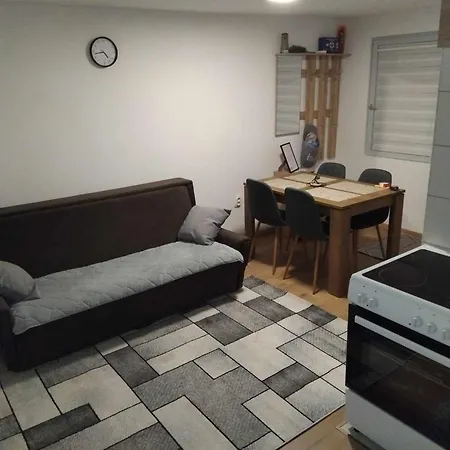 Bozur Apartment